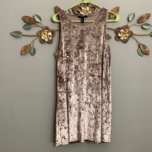 Forever 21 Light Pink Velvet Sleeveless Dress Size Medium